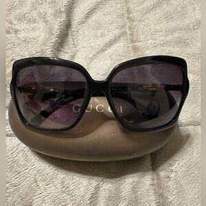 GUCCI Oversized Sunglasses Black Frames Gray Lenses Bamboo Accent 3131S